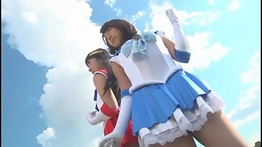 TBW-17_01 Japanese superheroine